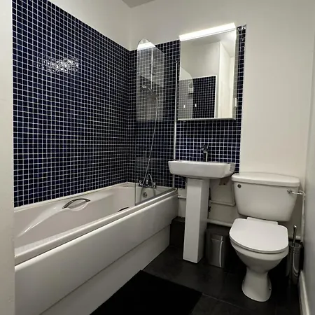 Modern Bright 1 Bed Near Grand Canal Dock 公寓