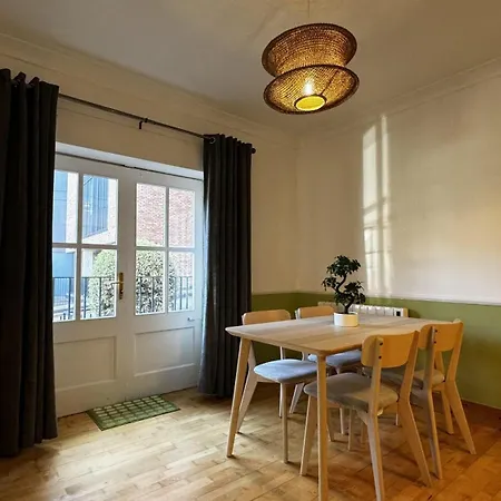 Modern Bright 1 Bed Near Grand Canal Dock *